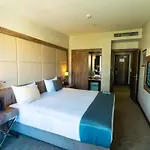 Hotel Ibis Styles Bomonti 4*