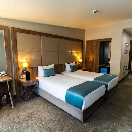Hotel Ibis Styles Bomonti 4*