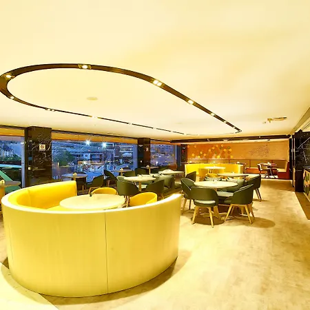 Ibis Styles Bomonti ホテル 4*