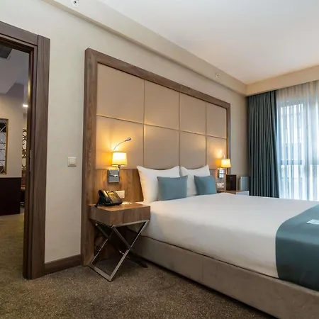 Otel Ibis Styles Bomonti 4*