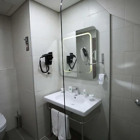 Отель Ibis Styles Bomonti Стамбул