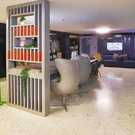 Отель Ibis Styles Bomonti Стамбул