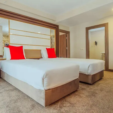 Отель Ibis Styles Bomonti Стамбул