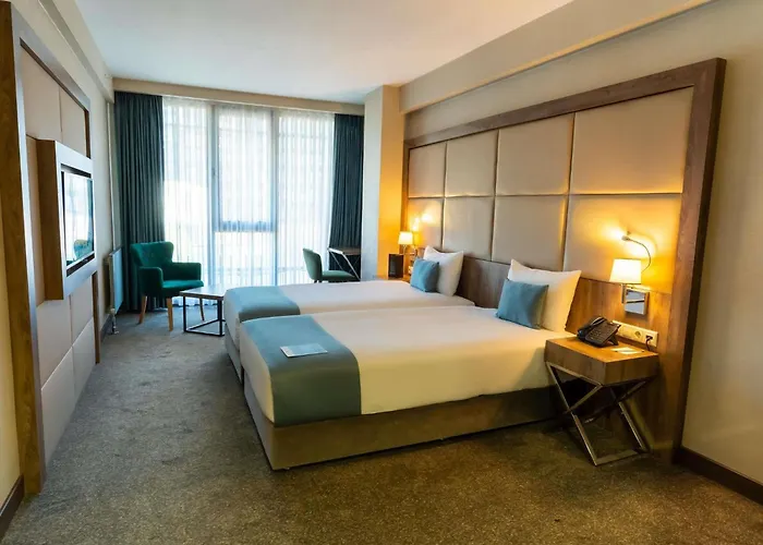 Отель Ibis Styles Bomonti Стамбул