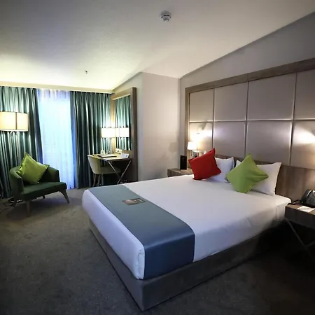 Hotel Ibis Styles Bomonti 4*